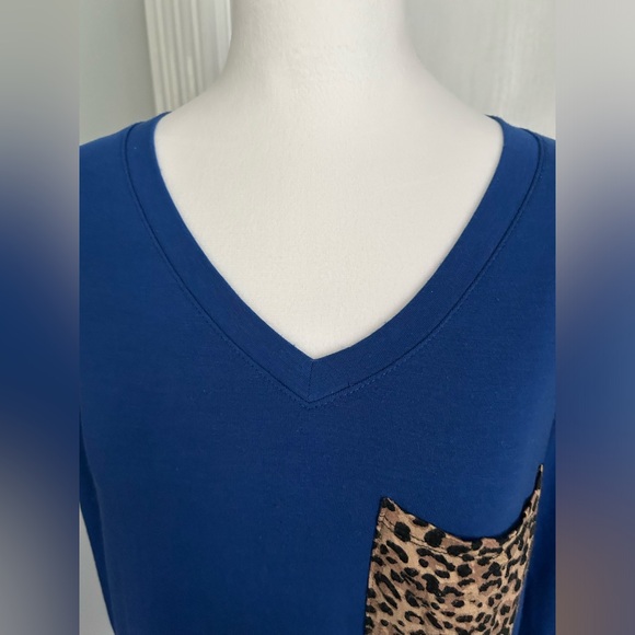 Zenana | Blue Long Sleeve Tee with Cheetah Print Pocket | Size Small - Picture 5 of 8